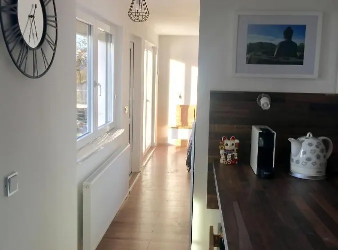 - D - Vyhlídka Nad řekou Appartamento Zdiby